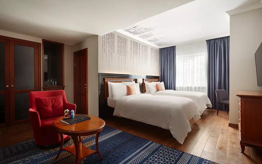 هتل رنارتیس ایساکی سن پترزبورگ